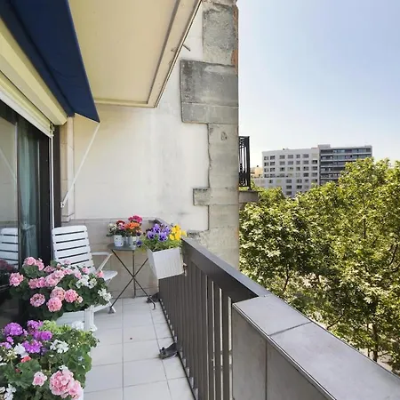 Charming 100m2 For 4 People Apartment *